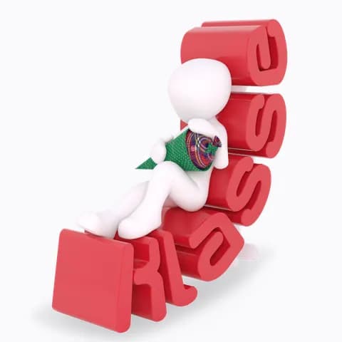 pupil sitting on klasse letters